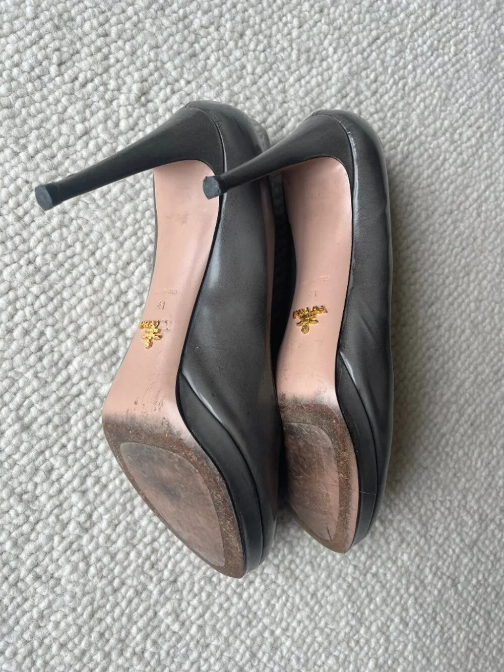 Prada Pump in Smokey Gray - Picture 6 of 7